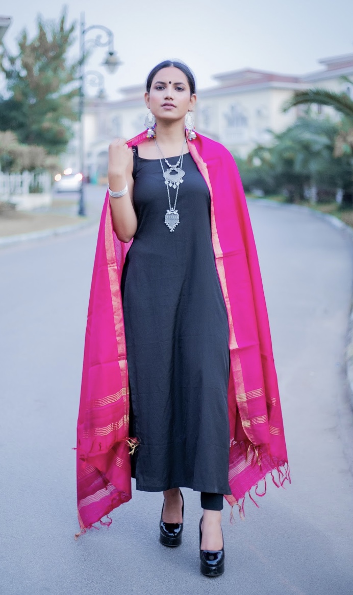 Buy Jaipur Kurti Black & Pink Printed Salwar Suit With Dupatta - Kurta Sets  for Women 1080335 | Myntra